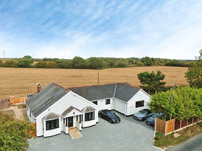 5 Bedroom Detached Bungalow For Sale In Lanham Green, Cressing, Braintree, CM77