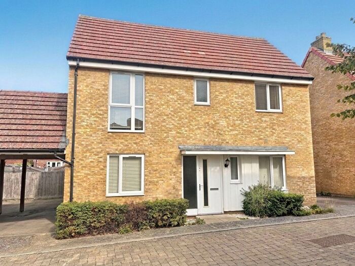 3 Bedroom Detached House For Sale In Arthur Maybury Close, Ashford, TN23