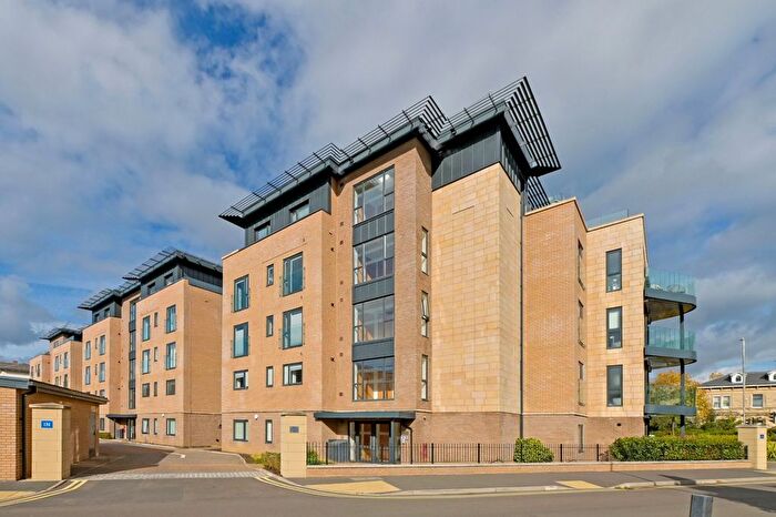 2 Bedroom Flat To Rent In Lansdown Road, Cheltenham, Gloucestershire, GL51