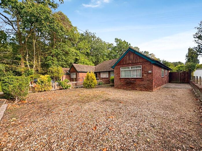 3 Bedroom Bungalow For Sale In Cranford Avenue, Church Crookham, Fleet, Hampshire, GU52