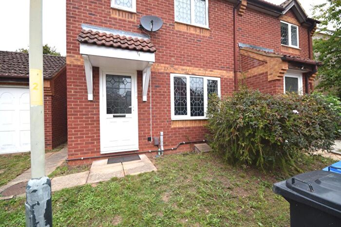 3 Bedroom Semi-Detached House To Rent In Buttercup Way, Norwich, NR5