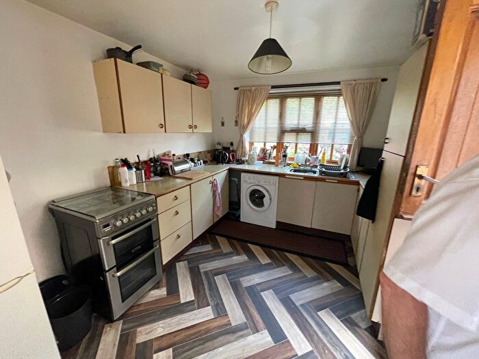 2 Bedroom Semi-Detached House For Sale In Chapel Street, Rotherham, S61