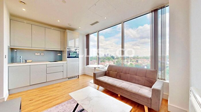 1 Bedroom Studio To Rent In West Gate, London, W5