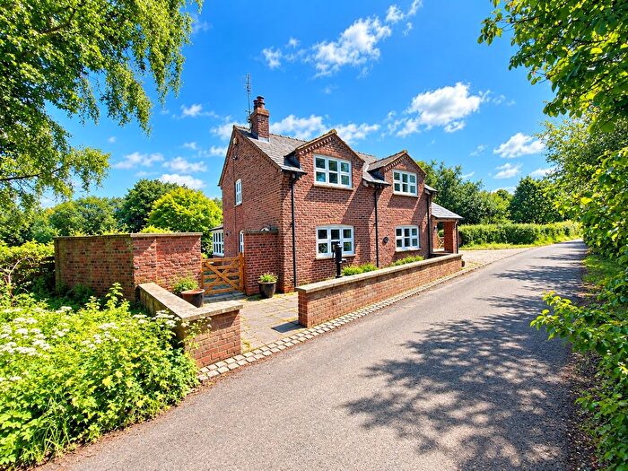 4 Bedroom Detached House For Sale In School Lane, Ollerton, Knutsford, Cheshire, WA16