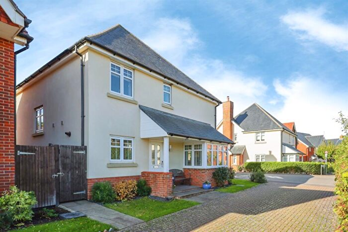 4 Bedroom Detached House For Sale In Dunnock Lane, Hellingly, Hailsham, BN27