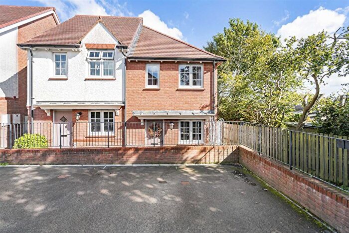 2 Bedroom Semi-Detached House For Sale In Kingdon Way, Holsworthy, EX22