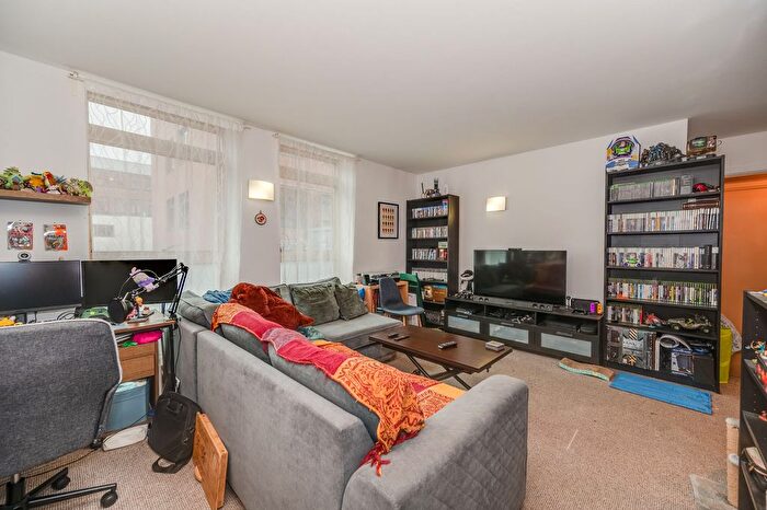 2 Bedroom Flat For Sale In Rockingham Street, Smithfield Apartments, S1