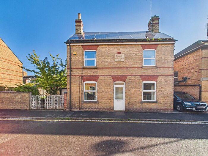 3 Bedroom Detached House For Sale In Vine Street, Stamford, PE9