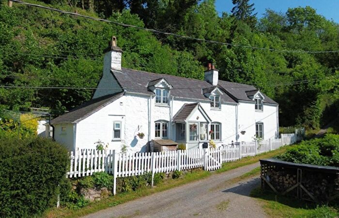 3 Bedroom House For Sale In Pwllglas, Ruthin, LL15
