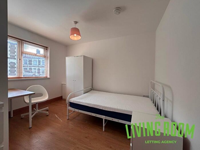 6 Bedroom House To Rent In Treorchy Street, Cathays, Cardiff, CF24