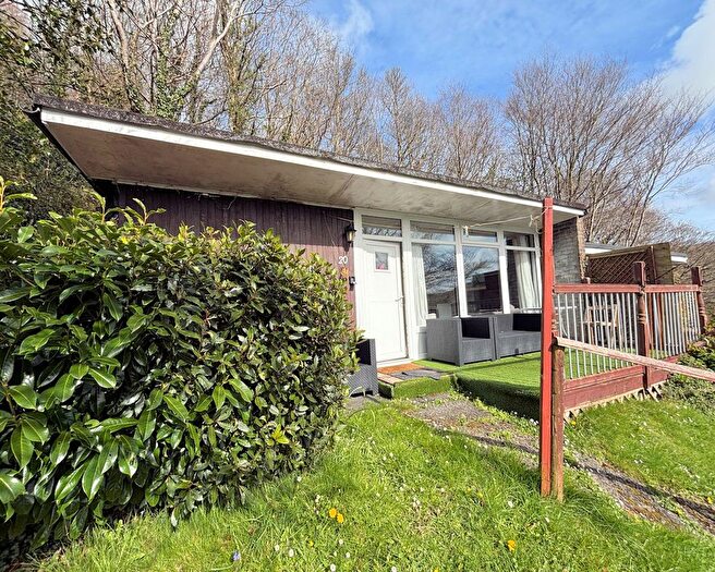 2 Bedroom Mobile/park Home For Sale In Bryncrug, LL36