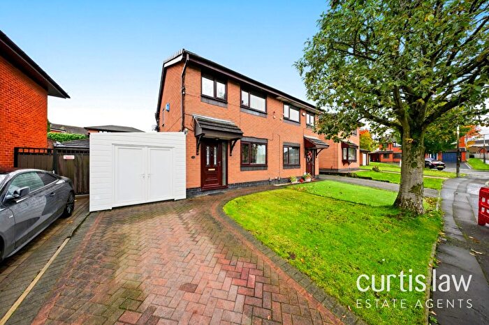 3 Bedroom Semi-Detached House For Sale In Tresco Close, Blackburn, BB2