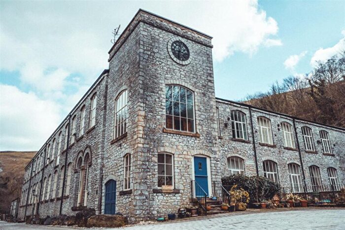 2 Bedroom Apartment For Sale In Litton Mill, Buxton, SK17