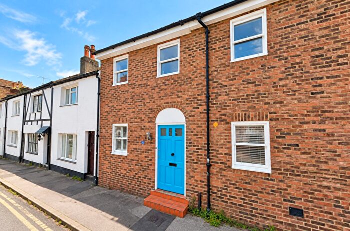 2 Bedroom Terraced House To Rent In Upper Gardner Street, Brighton, BN1