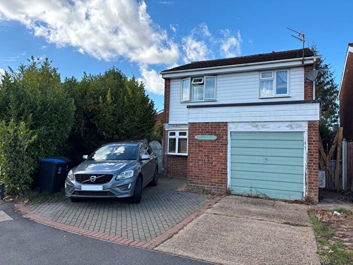 3 Bedroom Detached House For Sale In Boleyn Close, Hemel Hempstead, HP2