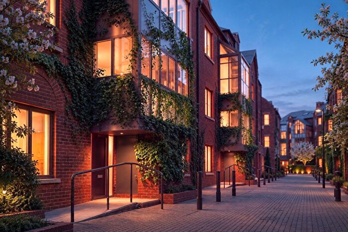 2 Bedroom Flat For Sale In Angel Village, City Road, EC1V