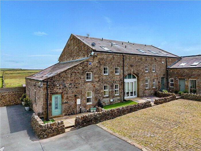 4 Bedroom Barn Conversion For Sale In Hawshaw Lodge, Lothersdale, North Yorkshire, BD20