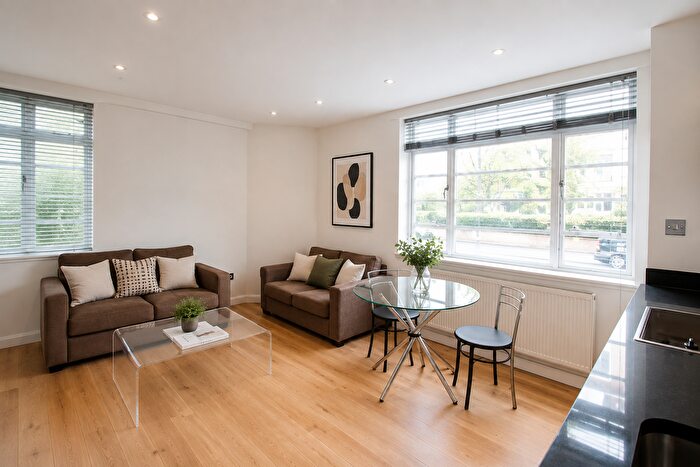 1 Bedroom Flat To Rent In Sloane Avenue, SW3