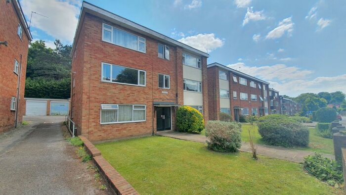 1 Bedroom Flat To Rent In Woodside Road, Southampton, SO17