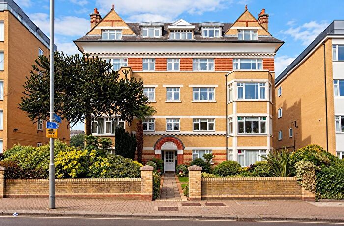 2 Bedroom Flat For Sale In Kemble Hall, Keswick Road, Putney, SW15
