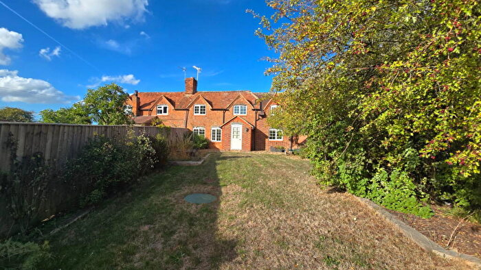 2 Bedroom Semi-Detached House For Sale In Queensborough Cottages, Wallingford Road, Compton, Newbury, RG20