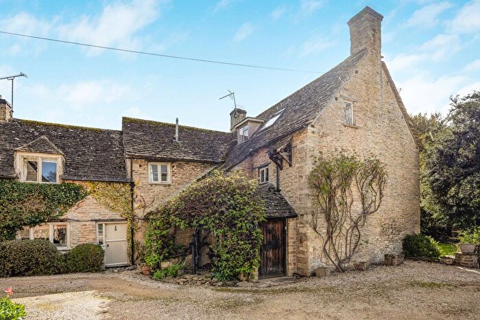 5 Bedroom Detached House For Sale In Downington, Lechlade, Gloucestershire, GL7