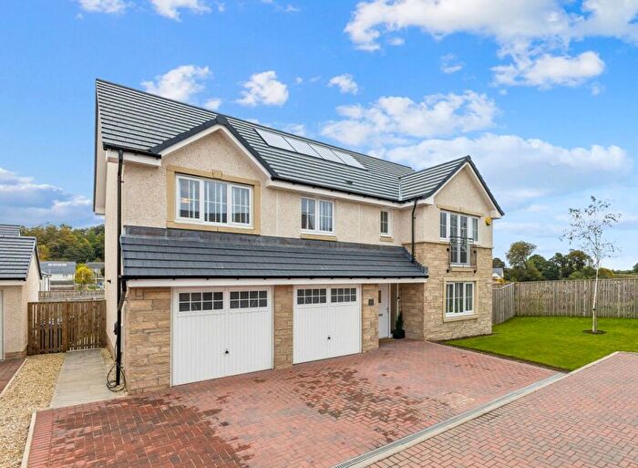 5 Bedroom Detached House For Sale In Cat Craig Way, Bannockburn, Stirling, FK7