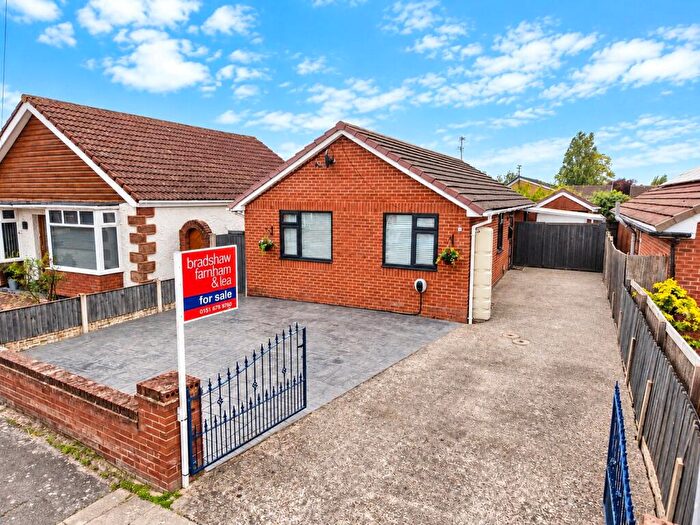 3 Bedroom Bungalow For Sale In Arrowe Avenue, Moreton, Wirral, CH46