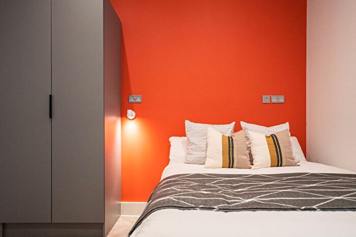 1 Bedroom Flat To Rent In Salford, M50
