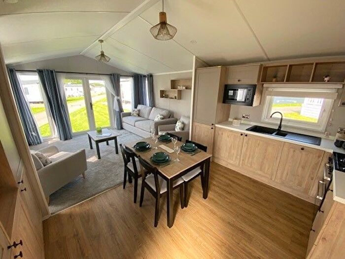 2 Bedroom Lodge For Sale In Fenny Bentley, Ashbourne, DE6