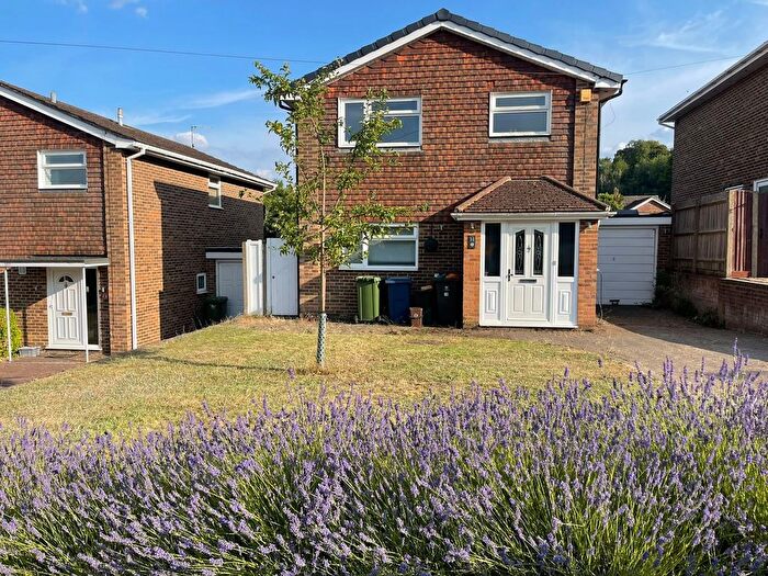 3 Bedroom Detached House To Rent In Calverley Crescent, High Wycombe, HP13