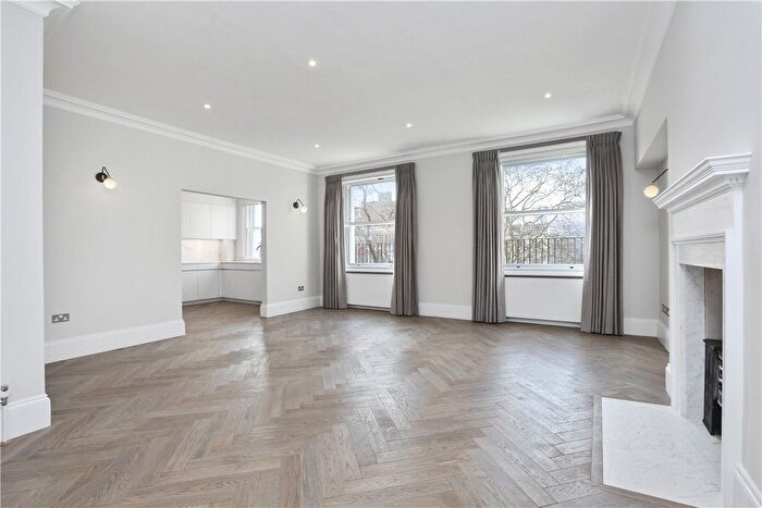2 Bedroom Flat To Rent In Bryanston Square, London, W1H