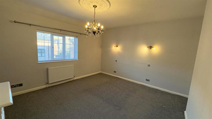 2 Bedroom End Of Terrace House To Rent In Ladyfield Street, Wilmslow, SK9