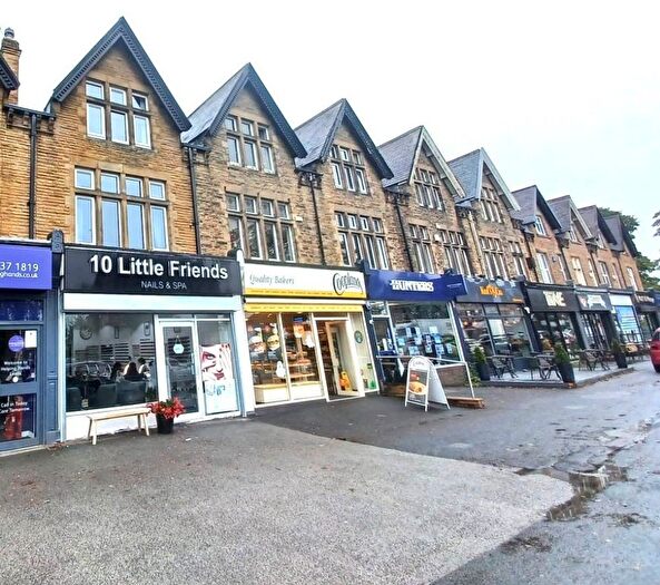 1 Bedroom Flat To Rent In Back Devonshire Lane, Leeds, West Yorkshire, LS8