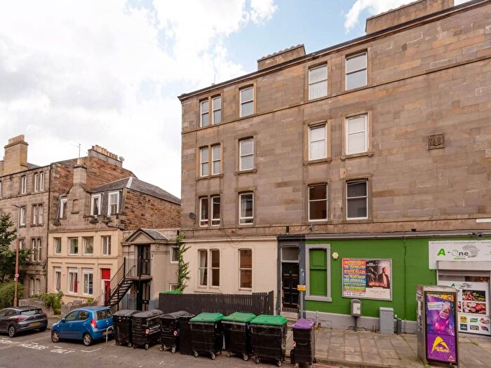 2 Bedroom Flat To Rent In Murieston Road, Edinburgh, EH11