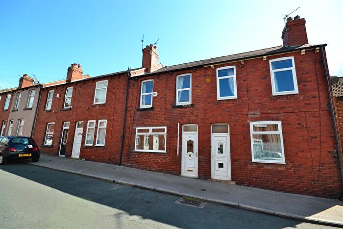 2 Bedroom Terraced House To Rent In Poplar Avenue, Garforth, Leeds, LS25