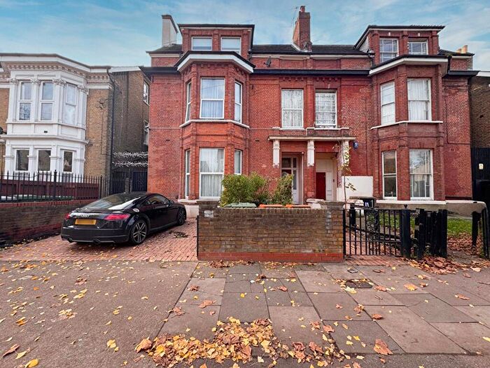 1 Bedroom Flat To Rent In Norwich Road, Forest Gate, E7