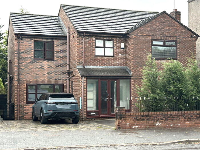 6 Bedroom Detached House For Sale In Rochdale Road, Royton, OL2
