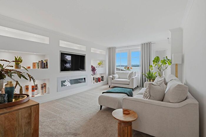 2 Bedroom Flat For Sale In Spinnaker Way, Dalgety Bay, Fife, KY11