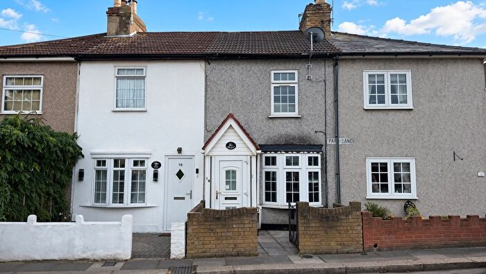 2 Bedroom Terraced House For Sale In Park Lane, Romford, RM6