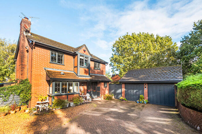 4 Bedroom Detached House For Sale In Mallards Reach, Marshfield, Cardiff, CF3