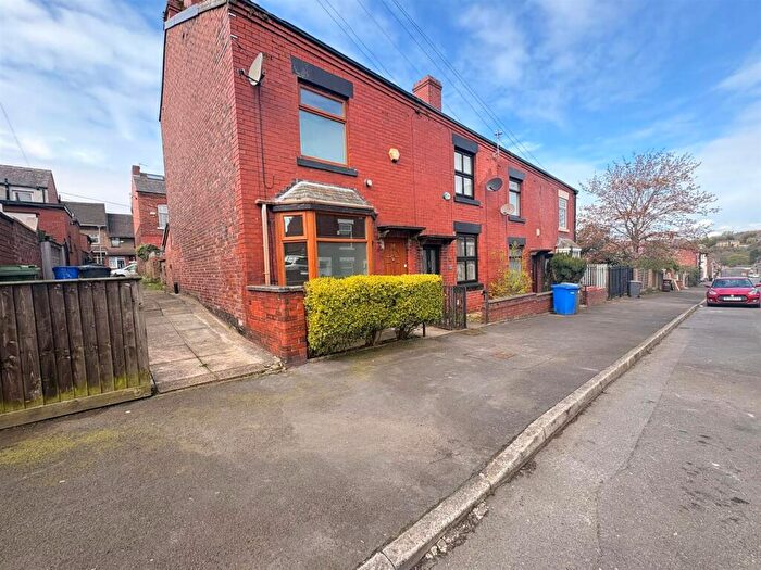 4 Bedroom House For Sale In Lindsay Street, Stalybridge, SK15