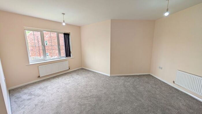 2 Bedroom Flat To Rent In Woodhouse Lane, Sheffield, S20