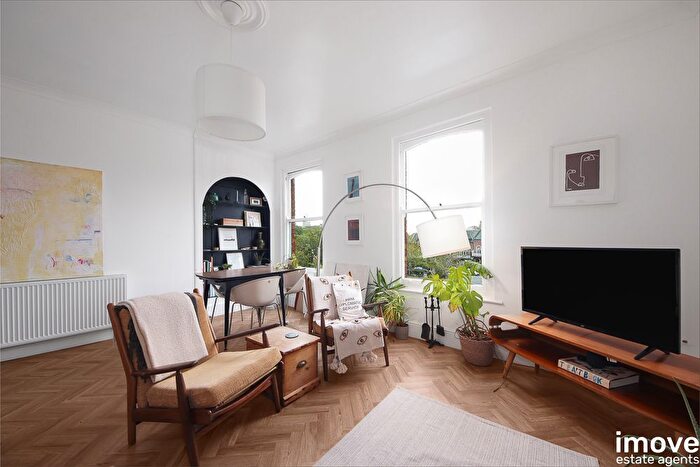 2 Bedroom Maisonette For Sale In Palace Avenue, Paignton, TQ3