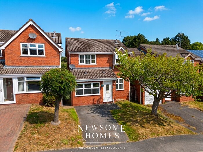 3 Bedroom Detached House For Sale In Royal Drive, Flint, Flintshire, CH6