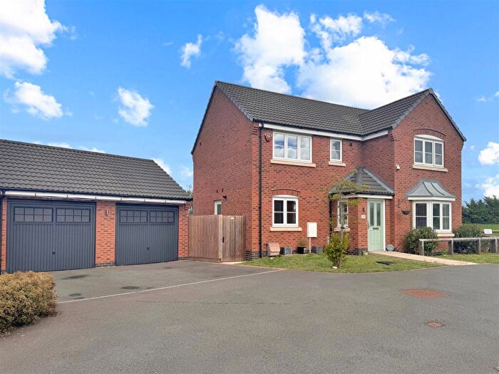 4 Bedroom Detached House For Sale In Evans Avenue, Broughton Astley., LE9
