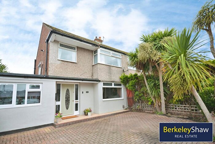 3 Bedroom Semi-Detached House For Sale In Windermere Drive, Maghull, Liverpool, L31
