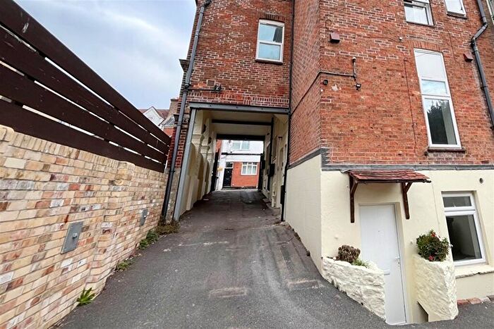 1 Bedroom Flat To Rent In Bournemouth Centre, BH1