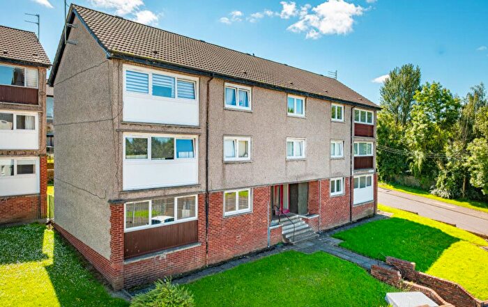3 Bedroom Flat To Rent In Kirkbean Avenue, Glasgow, G73