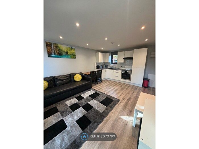 1 Bedroom Flat To Rent In Catford, London, SE6